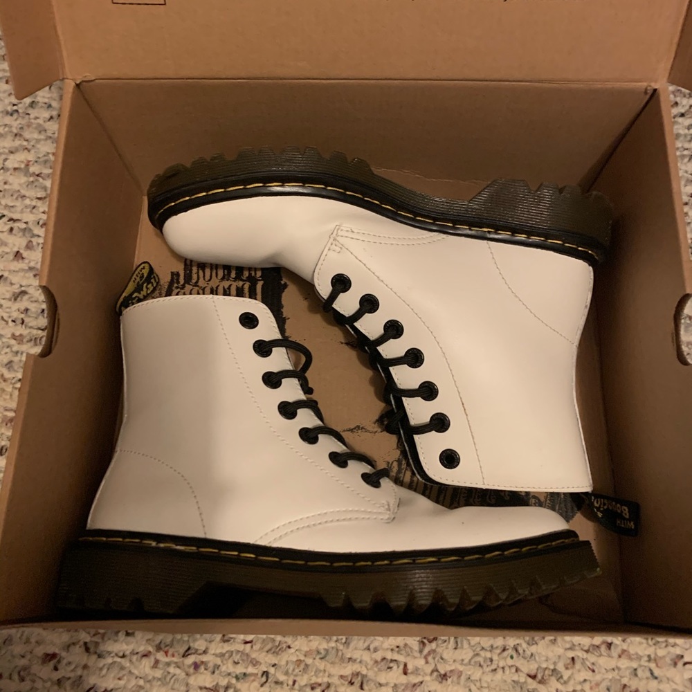 White dr martens in perfect condition